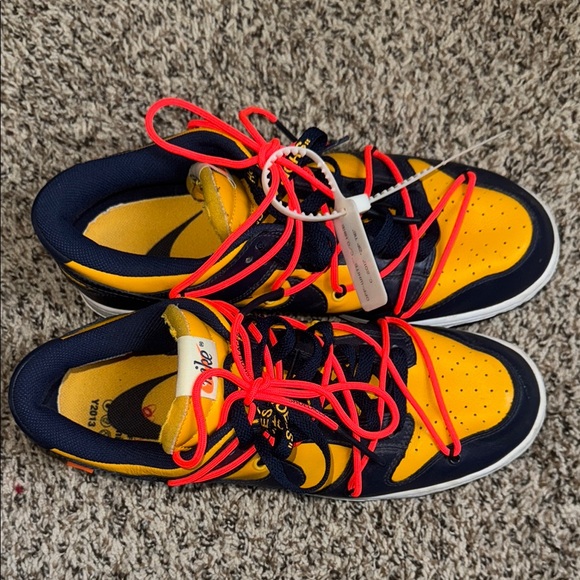 Nike Kids Shoes - Yellow and Red